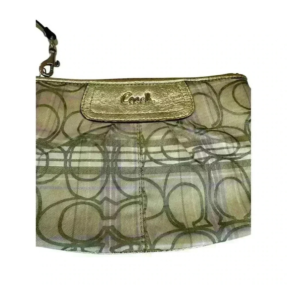 Coach Women's Beige & Pink Plaid Wristlet with Heart Tag - Picture 3 of 6